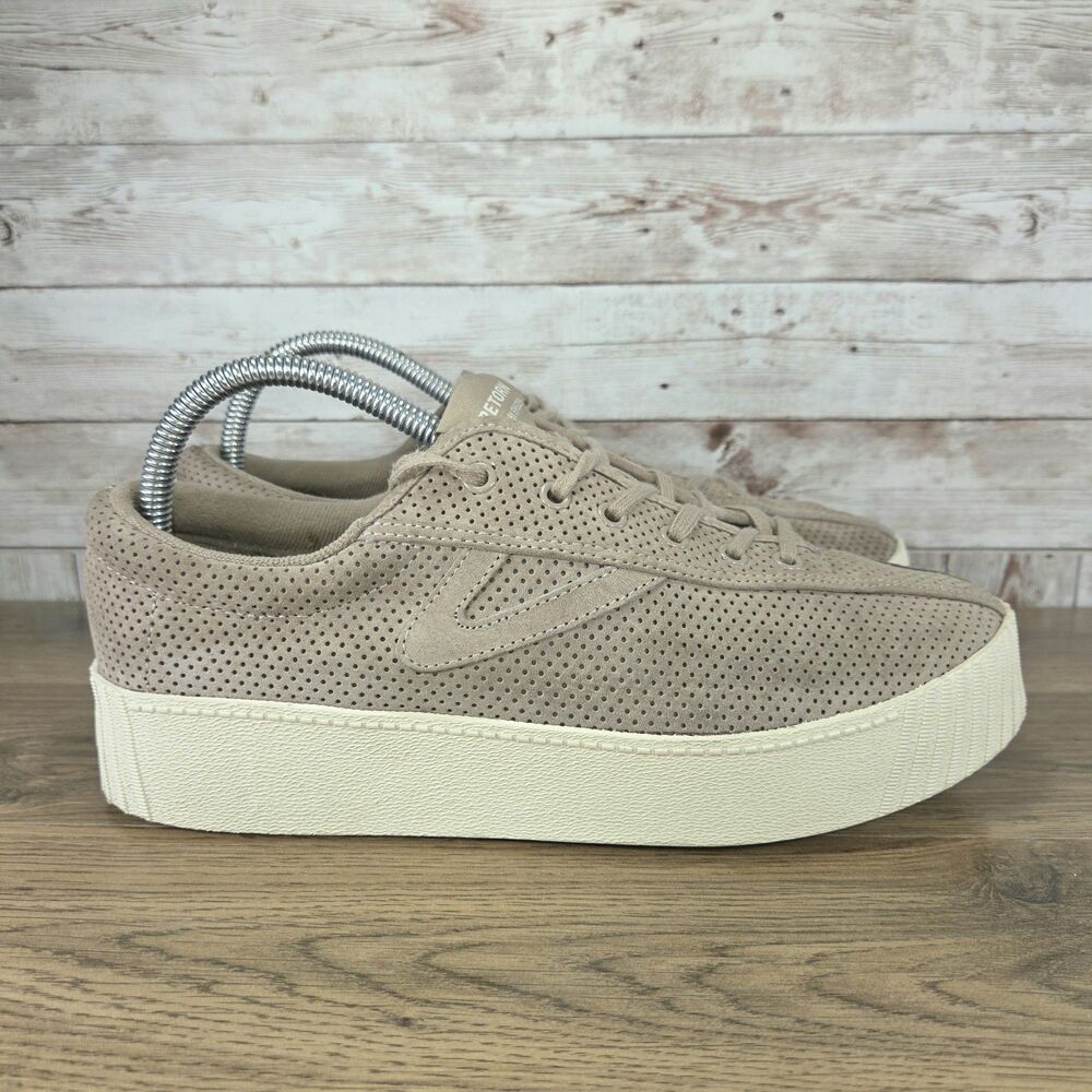 Women's Tretorn Nylite 3 Bold Beige Suede Platform Perforated Sneakers Size 9